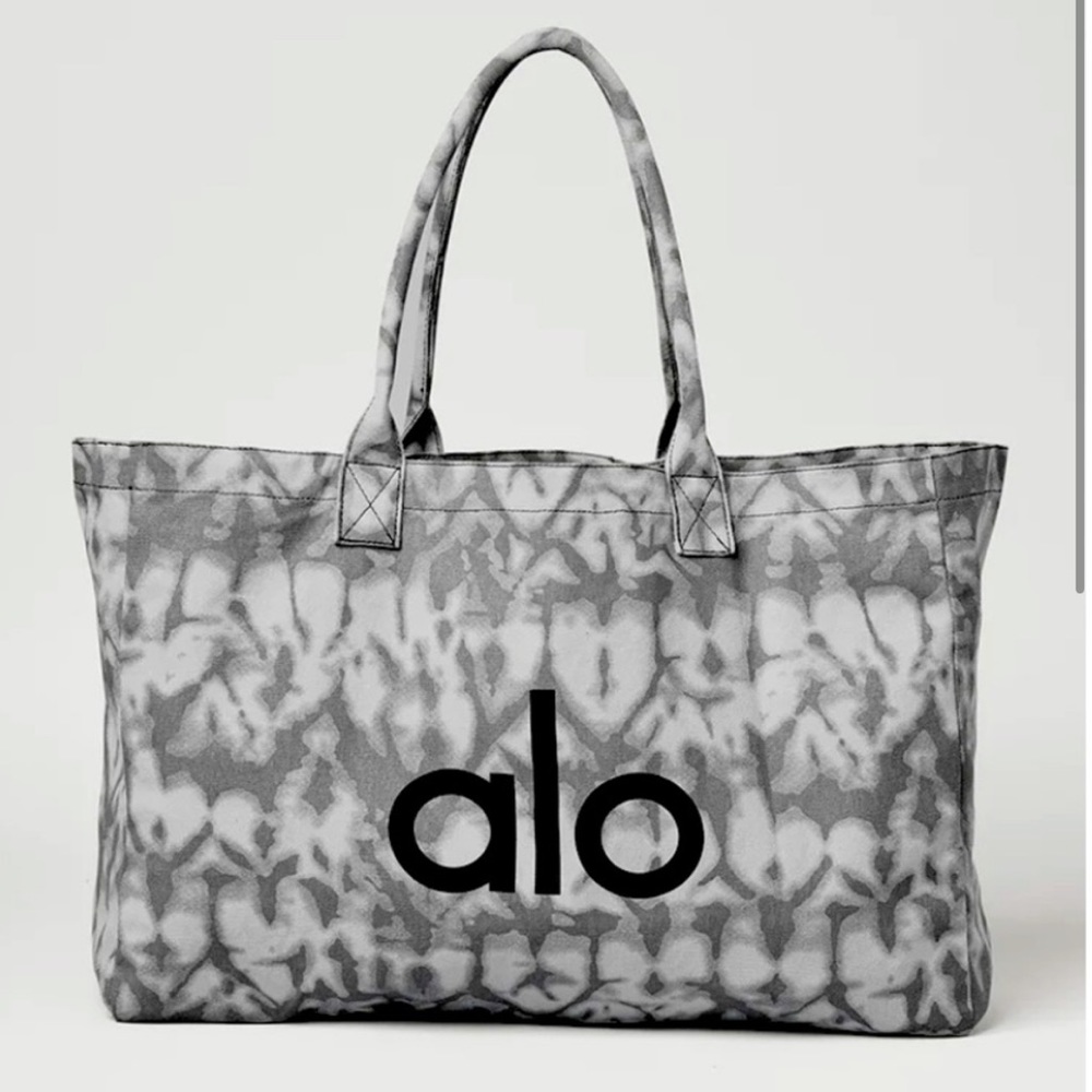 NWT Alo Yoga Grey Tiedye Shopper Tote
Oversized Shoulder Canvas Purse Bag